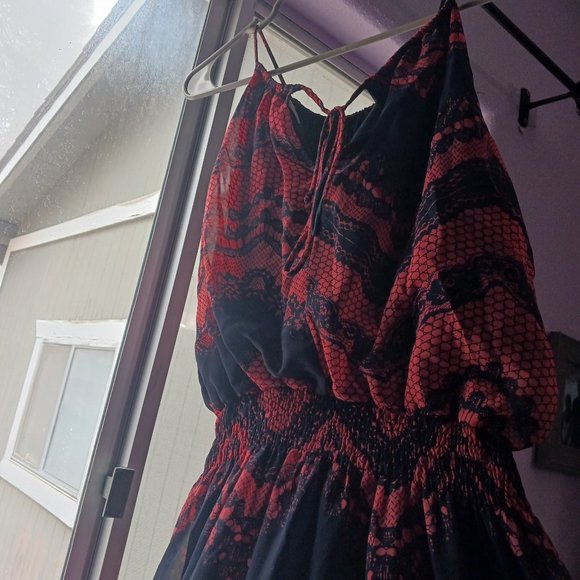 Spring Or summer dresses - Picture 3 of 3